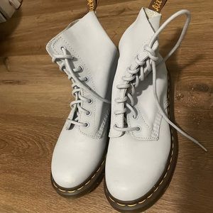 Dr Martens 1460 WOMEN'S PASCAL VIRGINIA LEATHER BOOTS Blue Moon Virgina